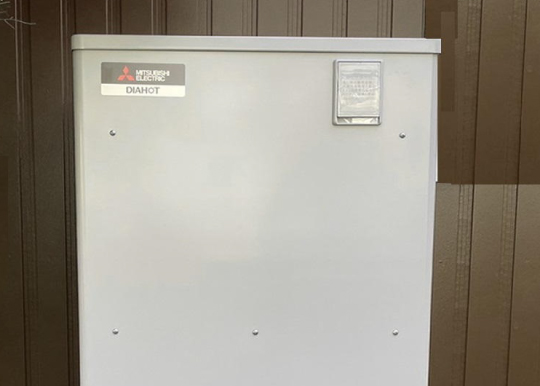 ナショナル電気温水器から三菱エコキュートへの取替工事